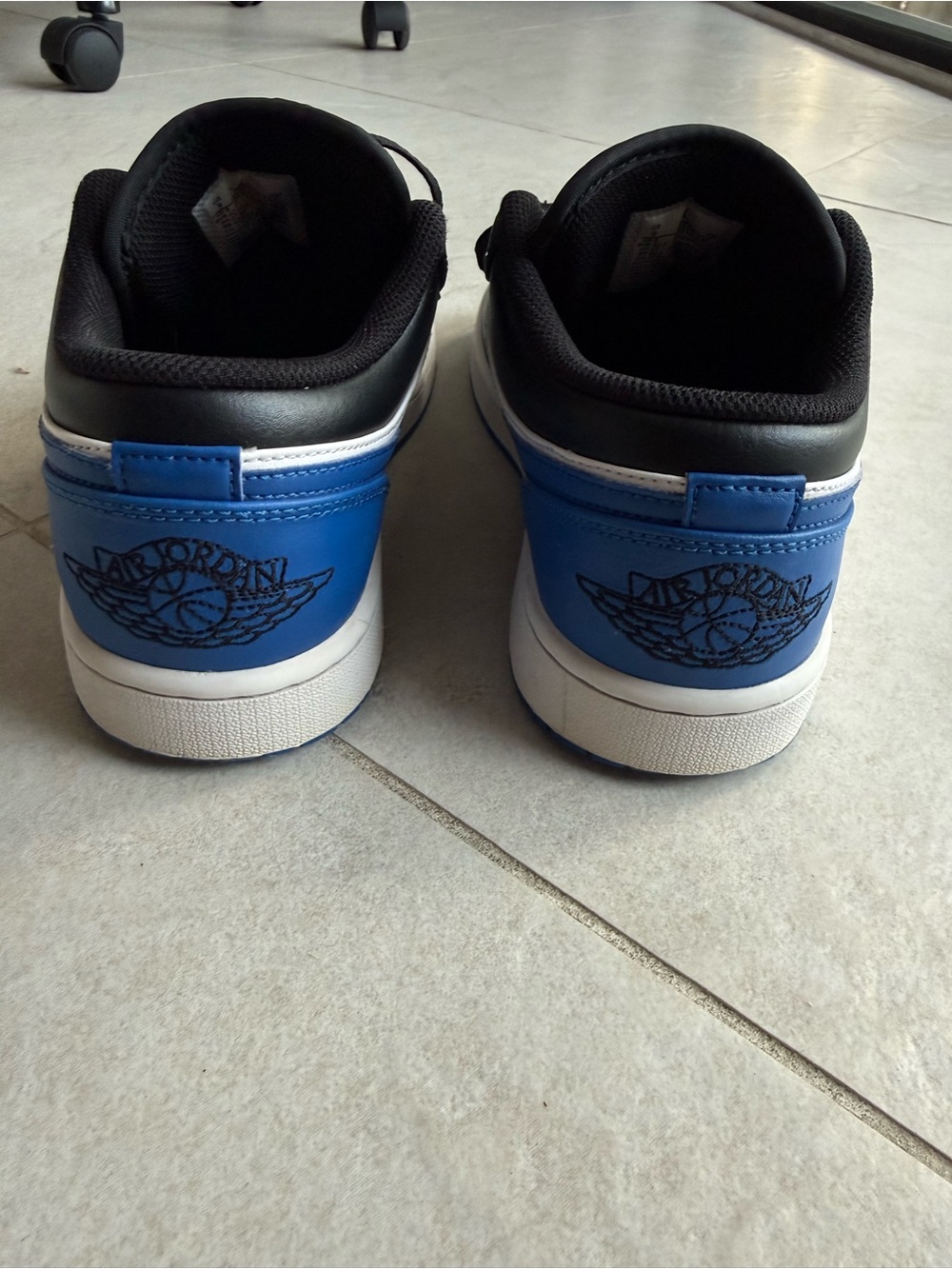 Nike Low-Top Sneakers in Royal Blue, Black & White - Picture 4 of 6